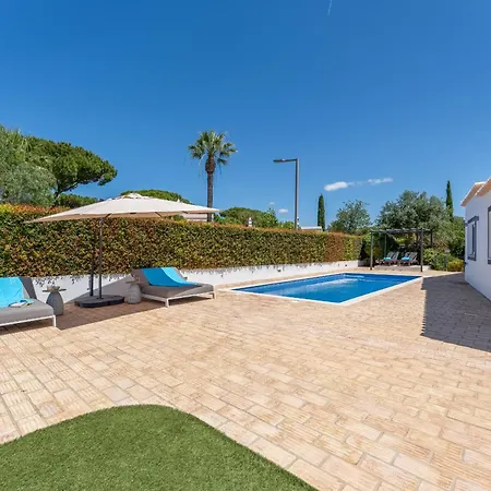 Benjamin - * فالي دو لوبو